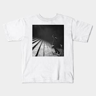 Go into the light 1 Kids T-Shirt